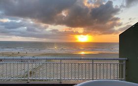 Terramaris Duplex Luxo - Frente Mar